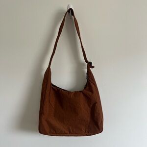 BAGGU Large Nylon Shoulder Bag in Brown